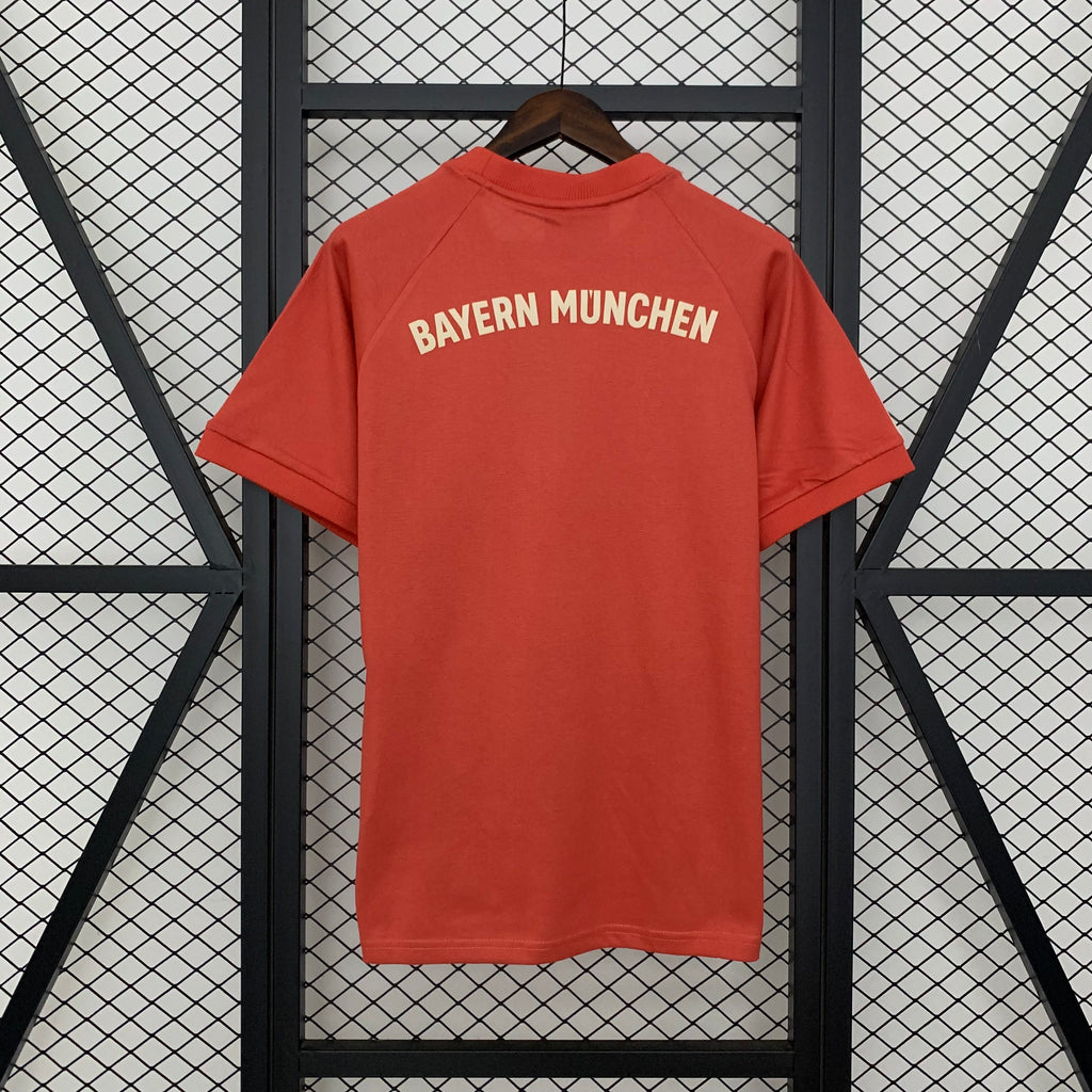 חולצת באיירן מינכן 24/25 - S-XXL בלבד