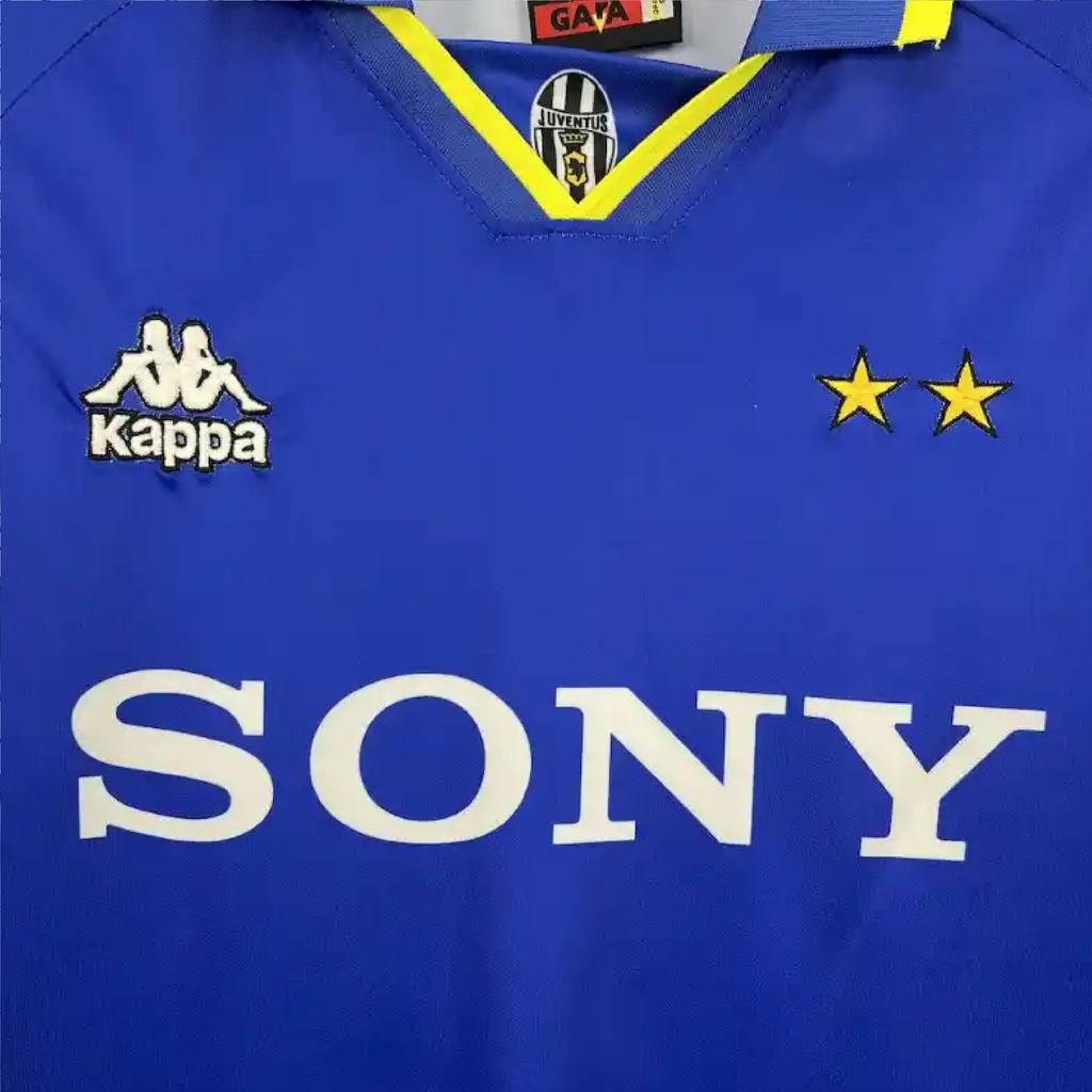 חולצת יובנטוס רטרו 1996-1997